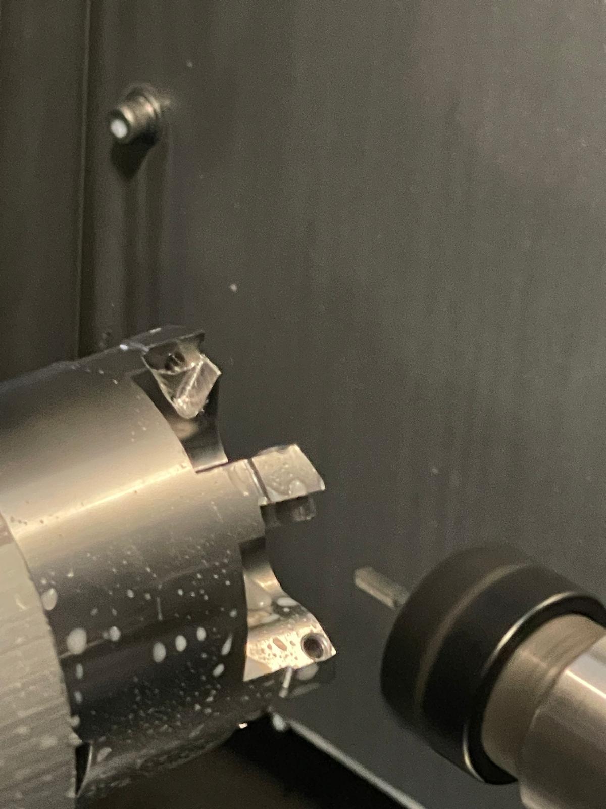 Vista parziale di un utensile speciale realizzato per uso interno
